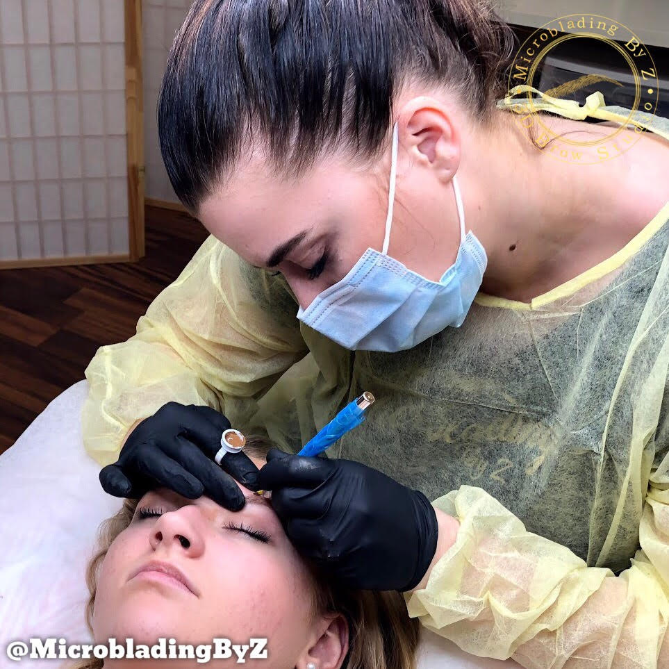 Microblading-Training-Online-Brow-Mapping
